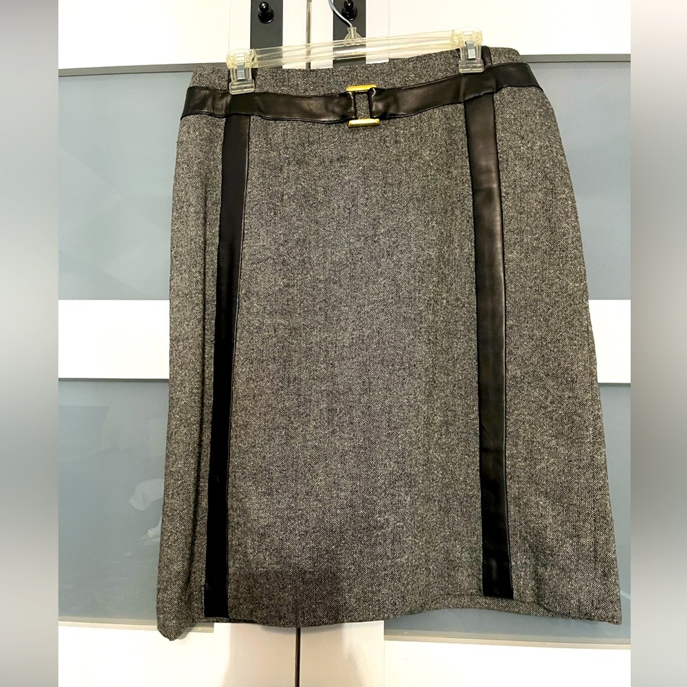 Saks Fifth Avenue (The Folio) pencil skirt, trimmed w/leather,  a gold buckle.